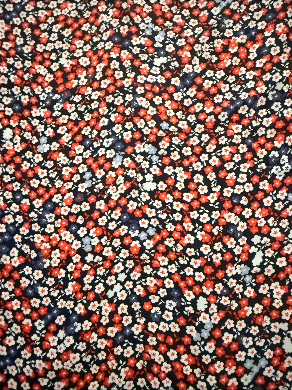 LOFT Red Navy White Floral V-Neck Flutter Sleeve Blouse - Picture 4 of 5